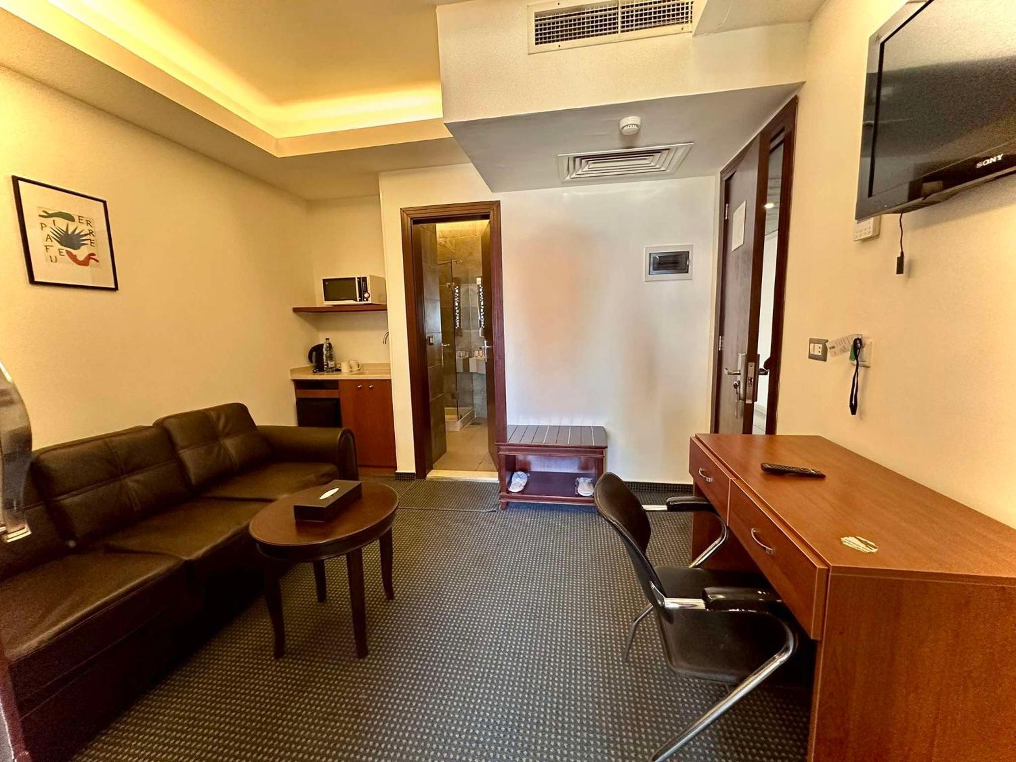 Midtown Hotel & Suites Bejrút Kültér fotó