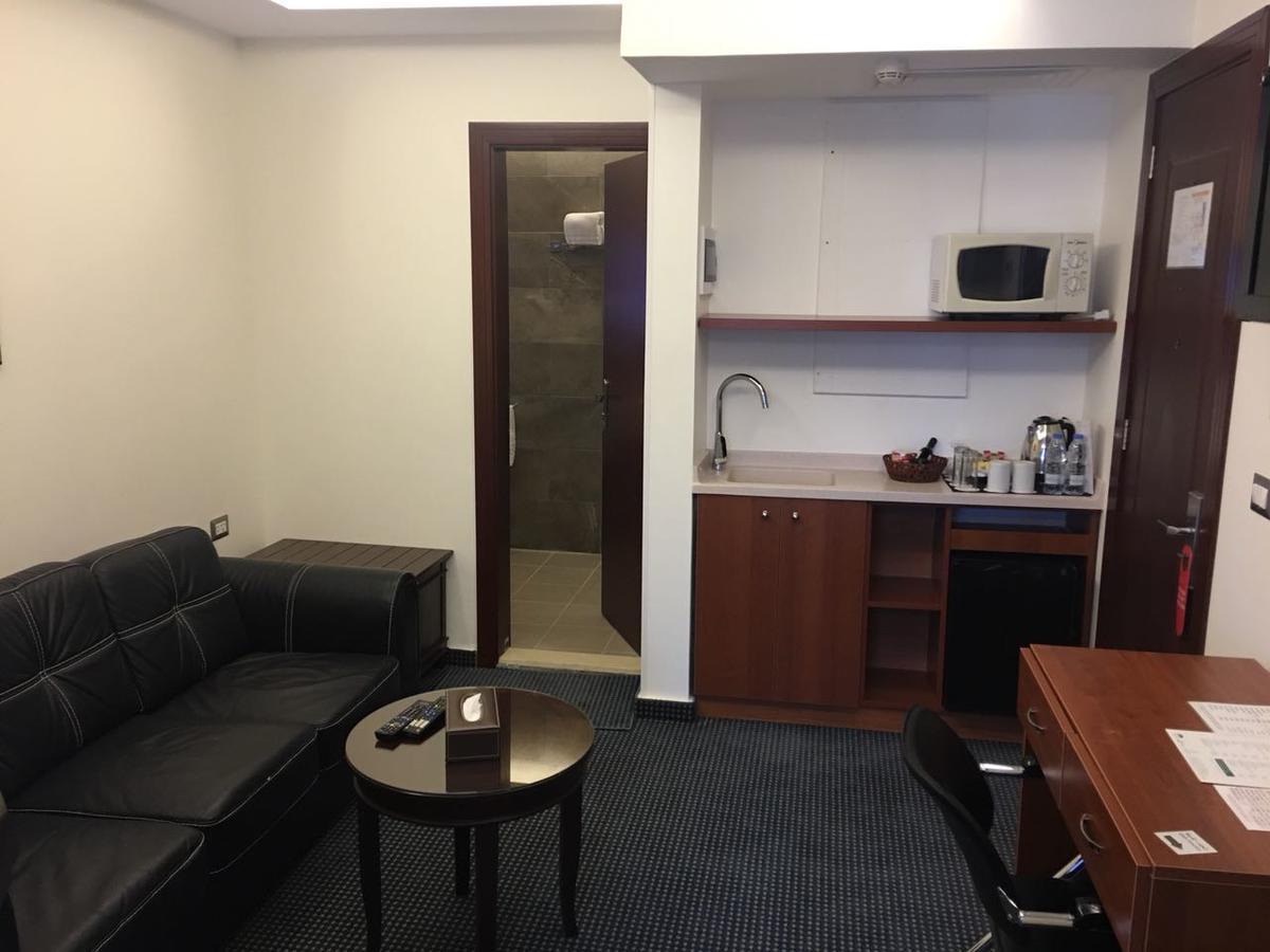 Midtown Hotel & Suites Bejrút Kültér fotó