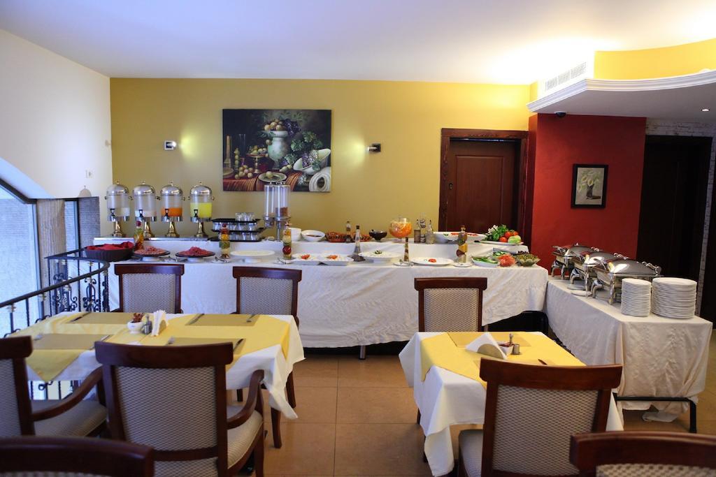 Midtown Hotel & Suites Bejrút Kültér fotó
